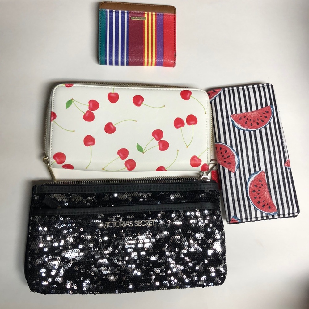 4 wallets